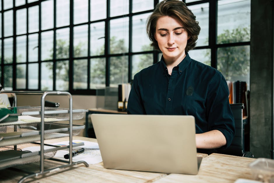 Maximizing Your Job Opportunities: 5 AI-Based Tools Every UK Job Seeker Should Use