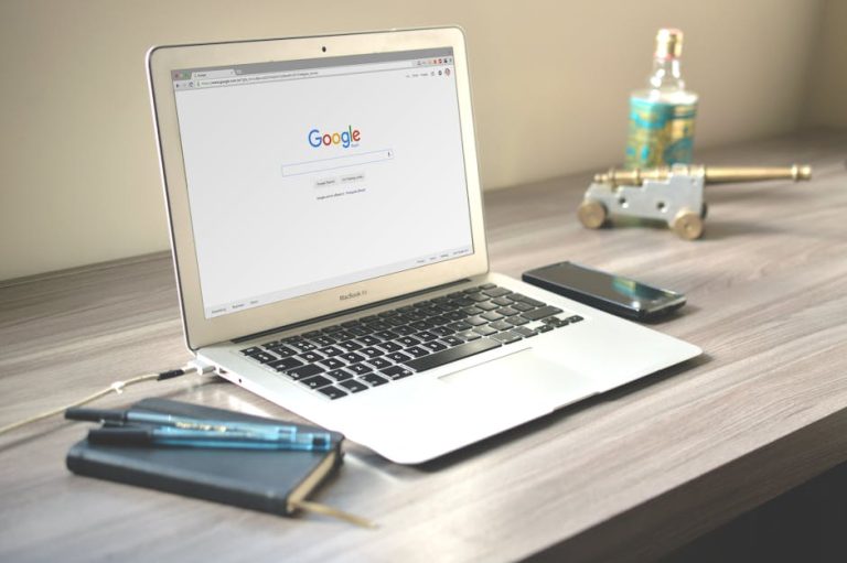 Maximizing Your LinkedIn Profile with AI: 5 Tools to Enhance Your Online Presence for USA Job Searches