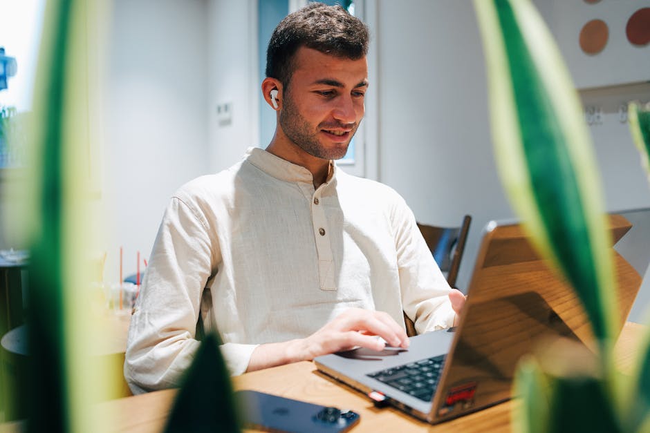 The Role of AI in Upskilling: Top Tools for UK Professionals Looking to Advance Their Careers