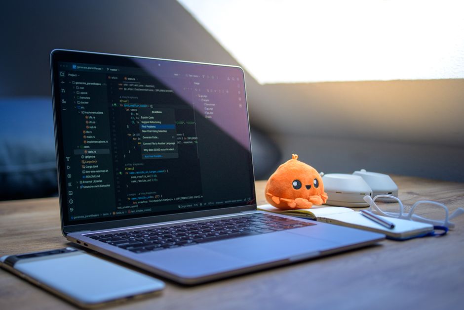 HelpMeWrite - AI tool featured image